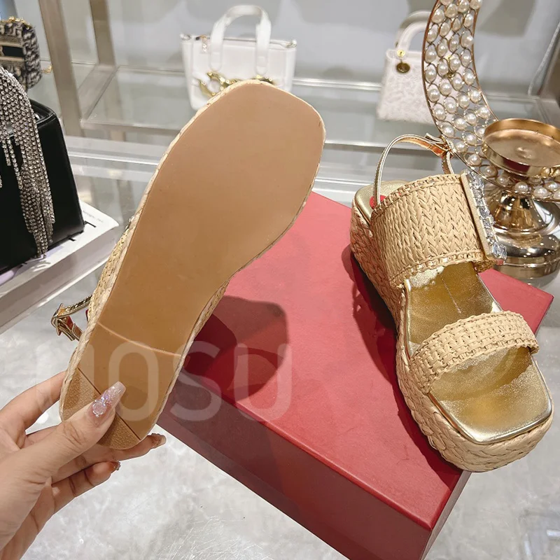 Designer Women Sandals Vintage Thick Water Platform 3-5cm Cowhide Straw Shoes Luxury Leak Toe Ankle Strakle Strap Ladies Shoes