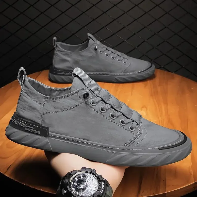 

2024 New Shoes Summer New Breathable Ice Silk Canvas Shoes Men's Construction Site Work Non-Slip Sports Board Fashion Shoes