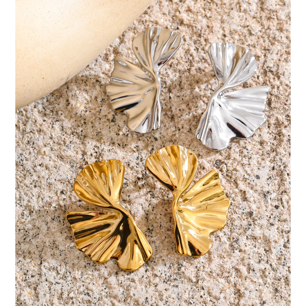 Yhpup Stainless Steel Flower Stud Earrings