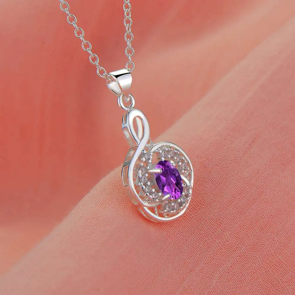 Zircon brilliance under light