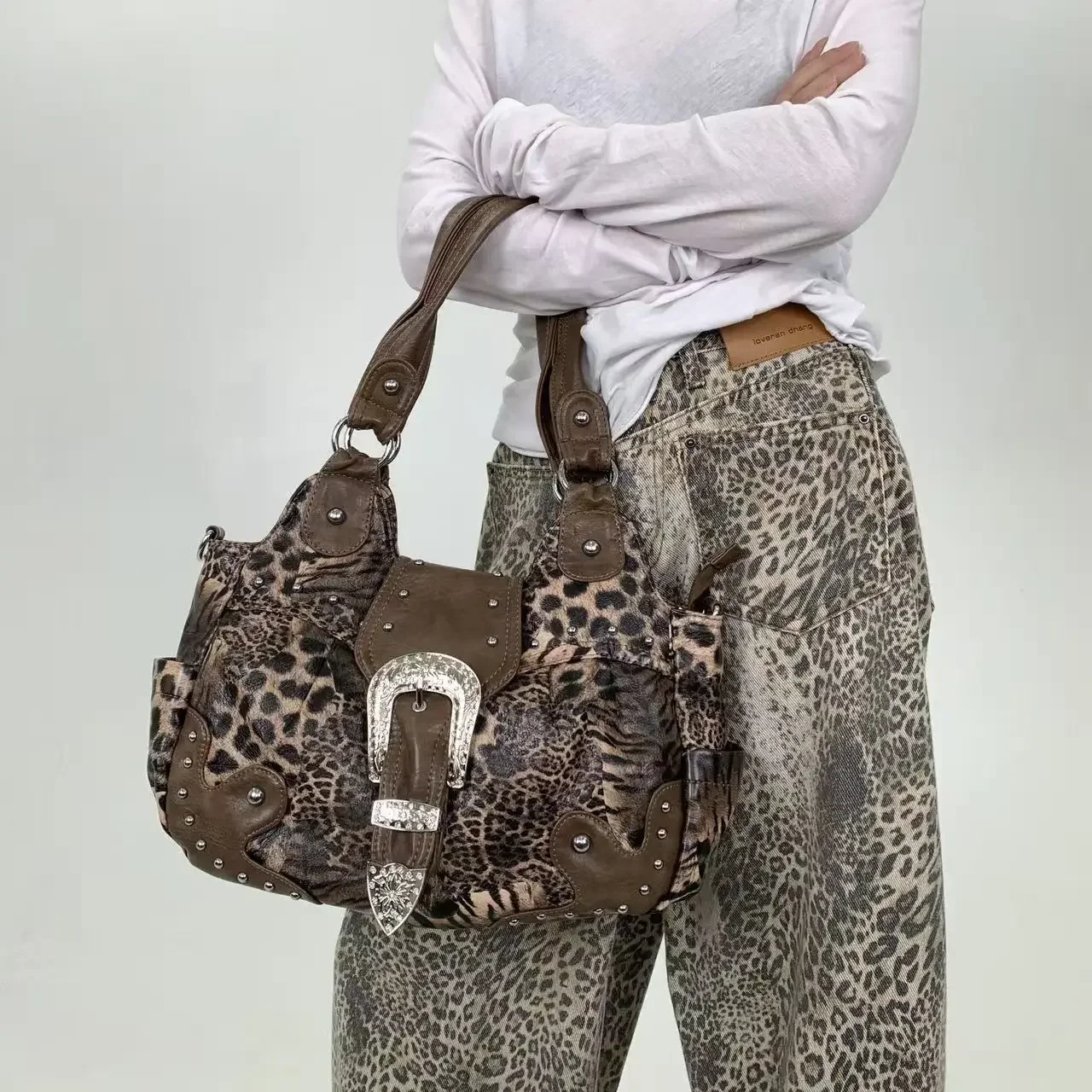 Y2K street personality spicy girl leopard print patchwork tote bag with multiple pockets and rivets retro crossbody handbag 1