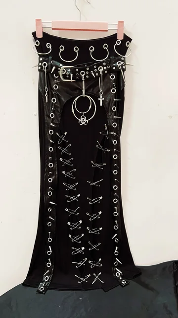 Metal Pendant Long Skirt 4