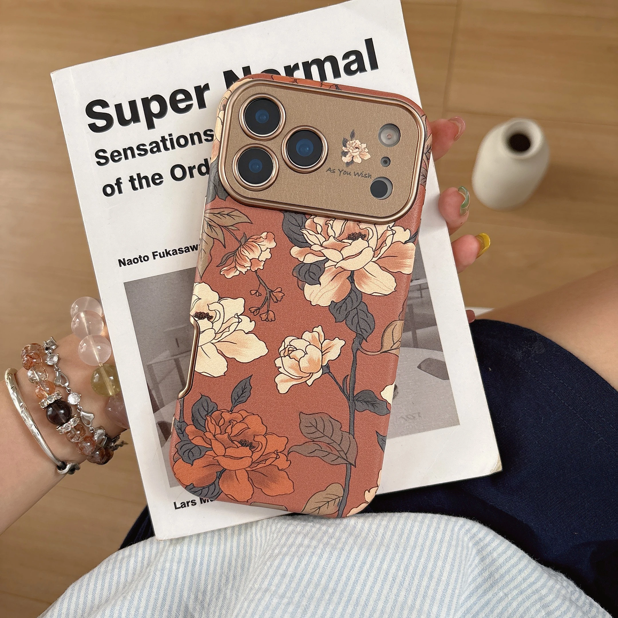 Retro Camellia Autumn Winter Phone Case - Enhanced Protection Back Cover