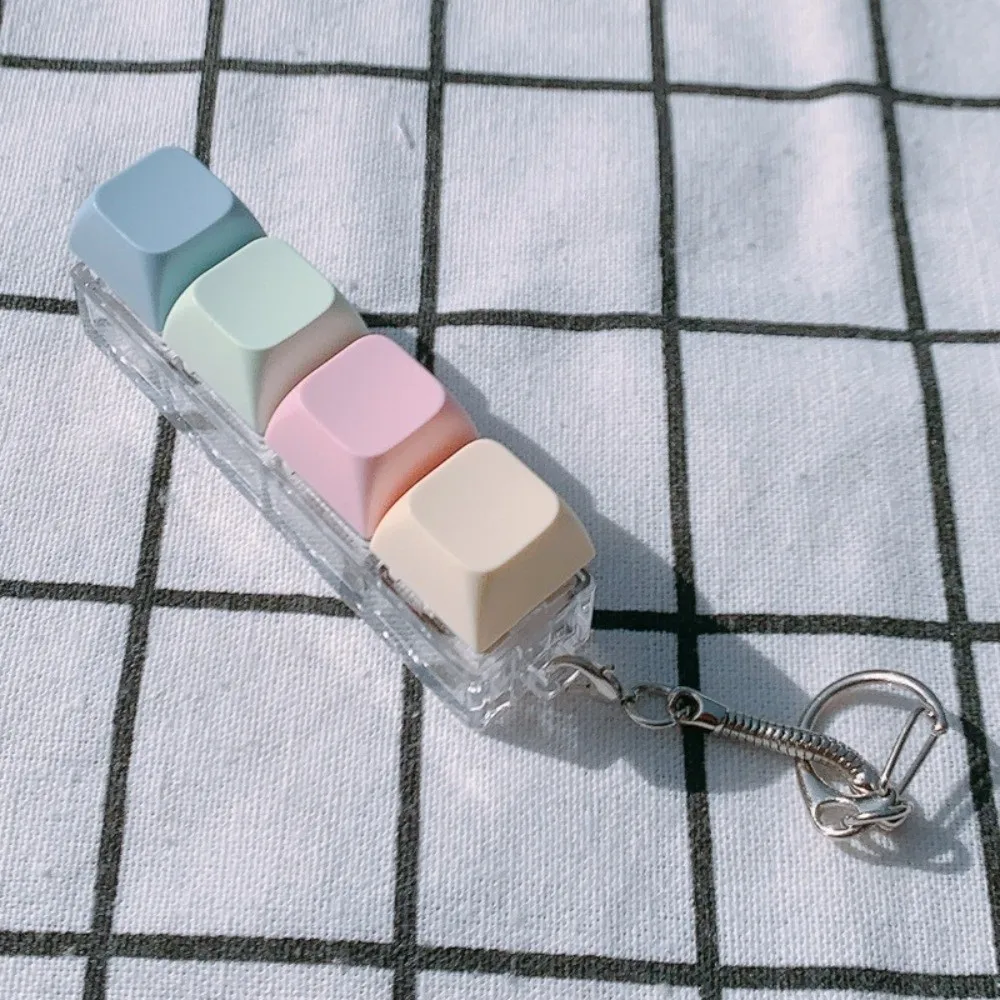 새로운 2/3/4 키 손가락 키보드 키캡 키 버튼 Fidget 키 체인 시간 보내기 장치 감압 장난감 성인