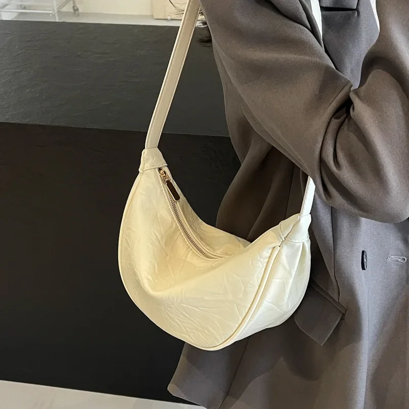 Dumpling Women's Japanese and Korean Ins All-Match Messenger Casual Large Capacity Solid Color Commuter Shoulder Underarm Bag