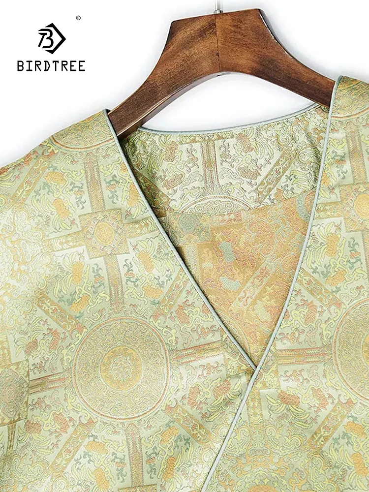 

Birdtree Women V-Neck Loose Jacquard,Retro Fashion 45MM Mulberry Silk XiangYunSha Song Brocade Shirt,Mom's Autumn Top T3D454QC
