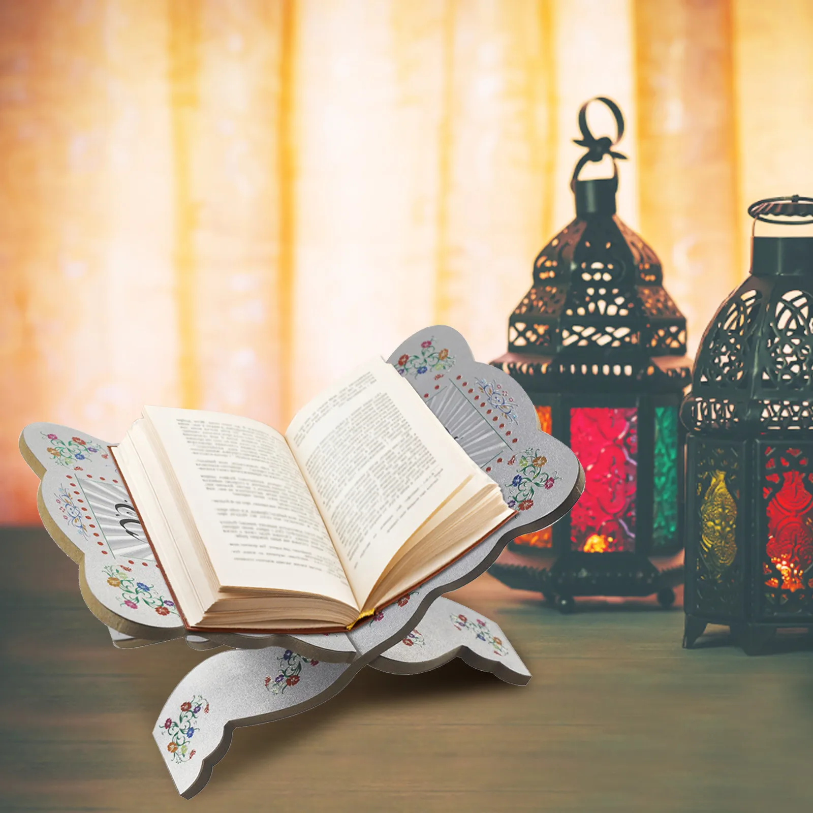 Mikiya 1 Set Book Shelf scrivania in Legno Decoration Islam Bibbia Libri Bagagli Display Rack Organizer Eid Mubarak Hollow Floreali Supporto del banco di Arte Articoli Fatti per la casa 