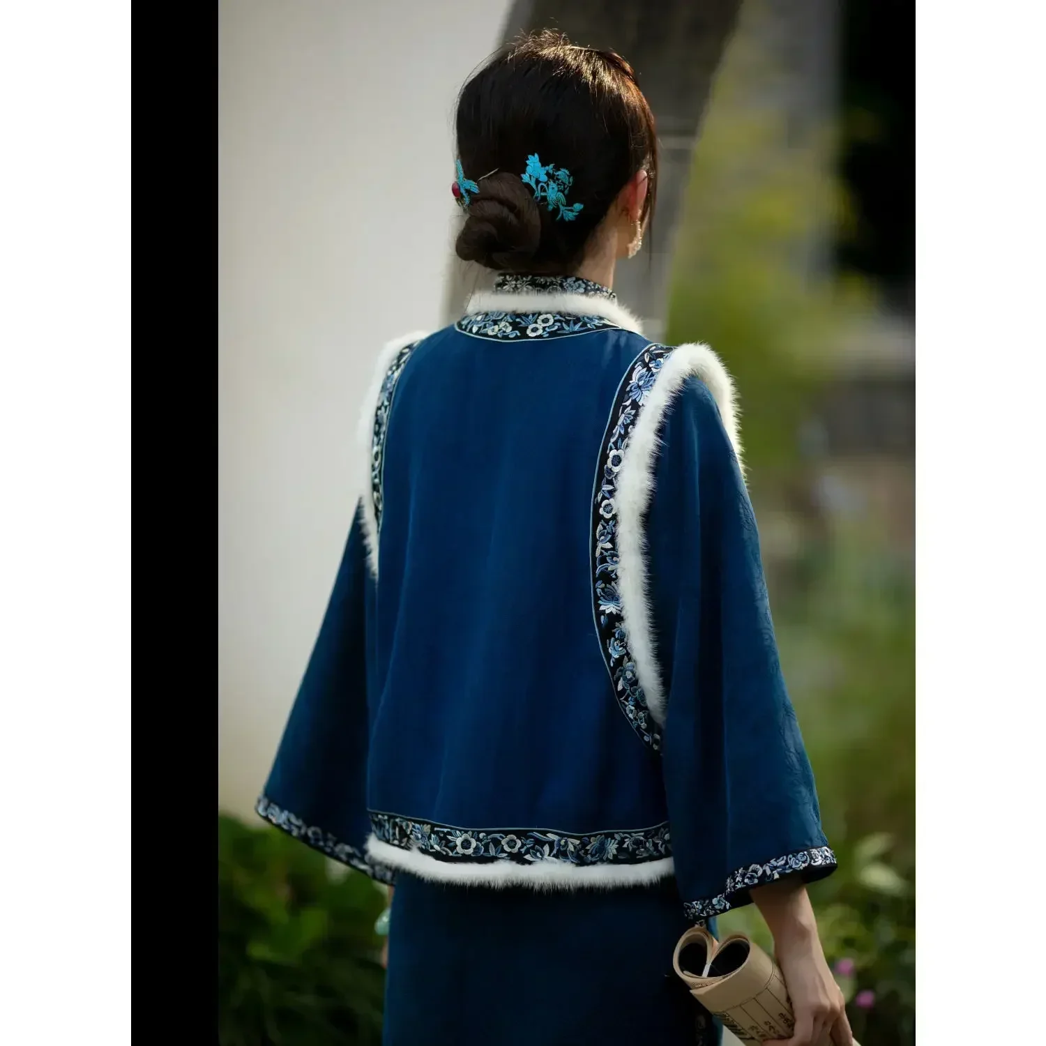 Autumn Winter Qing Dynasty Tang Suit Suit with Top Cheongsam Dress Inner Vintage Fur Collar Thickened Vest for Women Plus Size