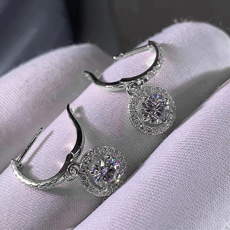 Rrjzz 1CT Rundschliff D VVS1 Moissanit Ohrhänger GRA Zertifiziert 14k Vergoldete Tropfen-Halo-Huggie-Creolen für Damen Schmuck – Detail 3