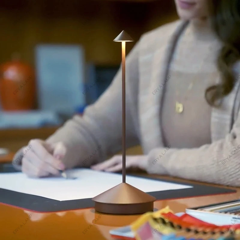 Type-C Rechargeable Table Lamp Creative Dining Touch Led Hotel Bar Coffee Pina pro Table Lamp Lampada Da Tavolo Decorative Lamp 5