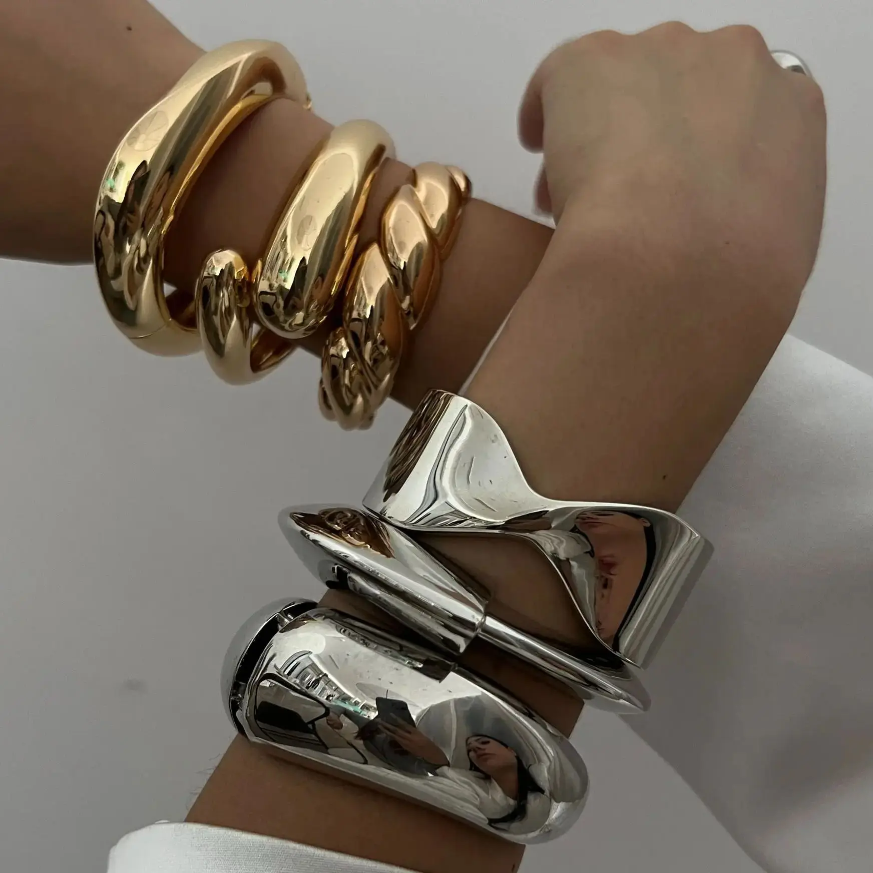 アクセサリー BYOKA  BUD CUFF CRESCENT CUFF - BYOKA