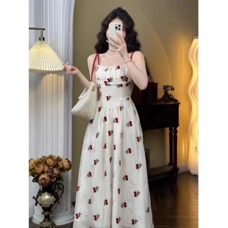 2024 New Oversized French Floral Camisole Dress Knitted Cardigan Set for Women's Summer Beach Vacation Fairy Waist Length Dress