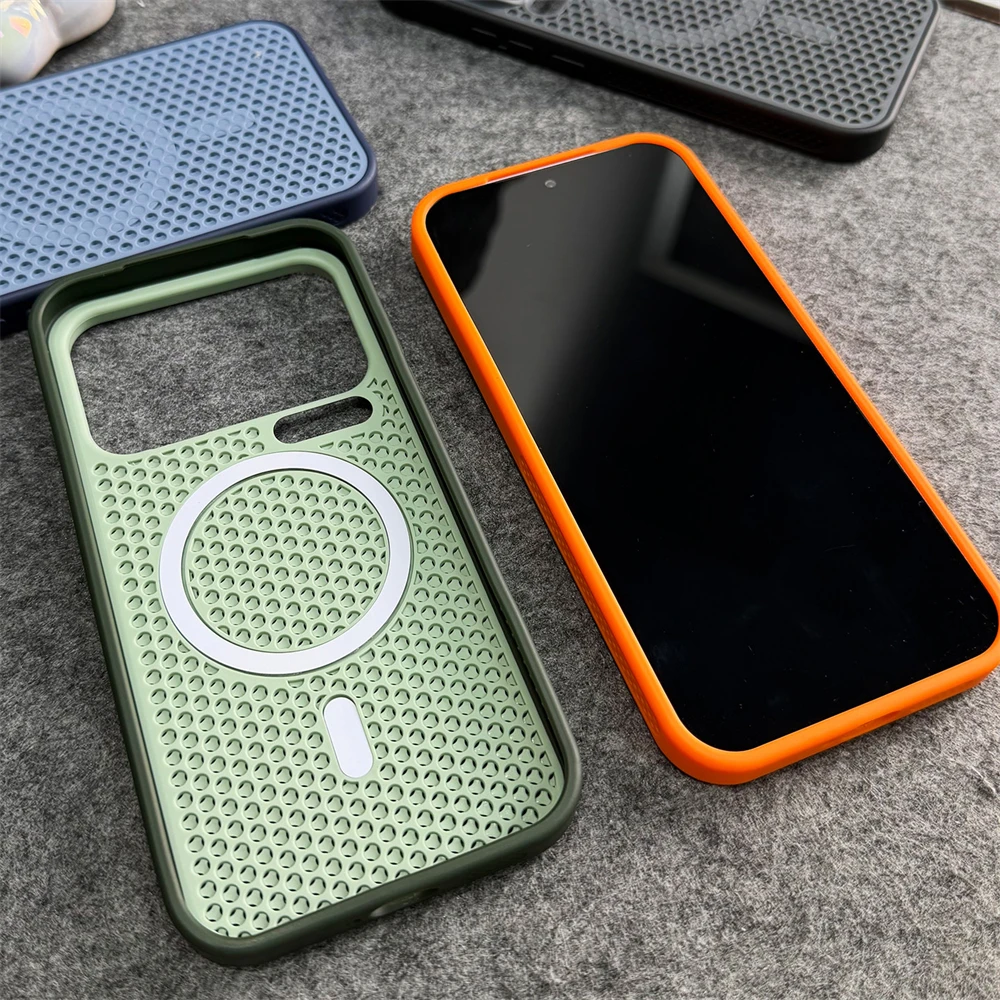 Magnetic Honeycomb Cooling Wireless Charging Breathable Shockproof Case