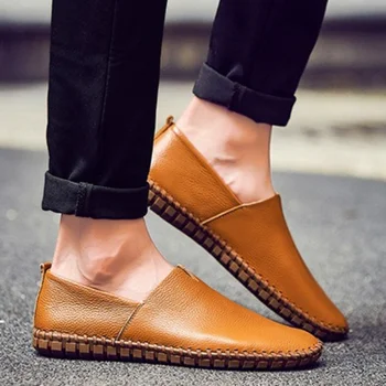 Scarpe da uomo Moda Scarpe in pelle fatte a mano Mocassini Scarpe casual in pelle bovina di lusso per uomo Mocassini leggeri da passeggio Big Size48 1