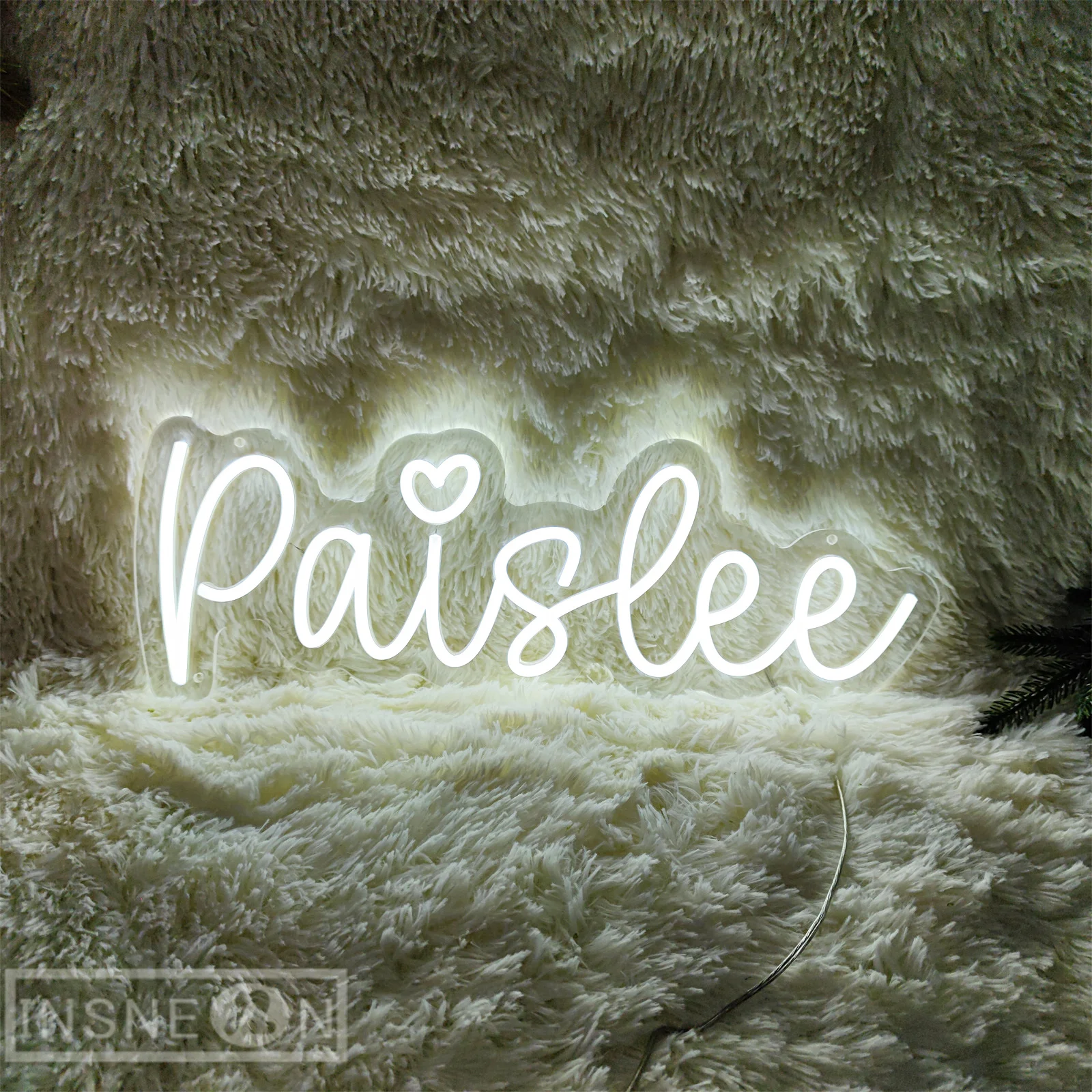 

Neon Sign Led Paislee Neon Sign Family Gift for Wedding Party Bar Logo Wall dance Salon Last Name Custom Art Neon Light Signs