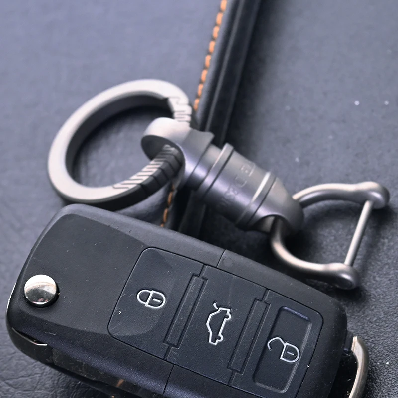 High-End Men Waist Hanging Car Keychain Titanium Alloy Multifunction Quick Disassembly Key Chain Creative key Ring Accessories