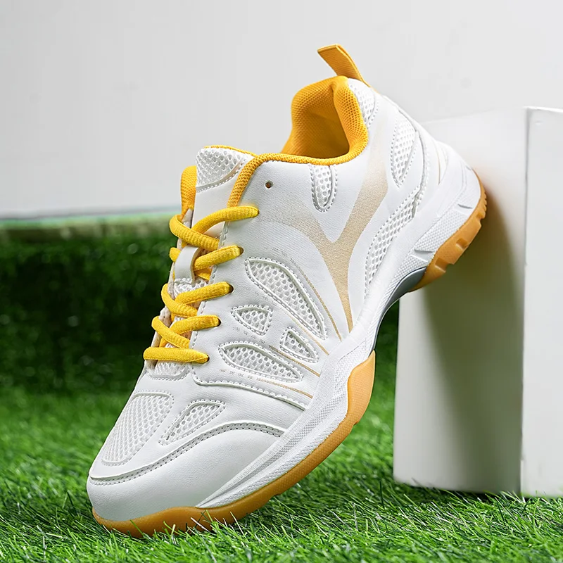 New Professional Badminton Shoes, Men's and Women's Anti-skid Tennis Shoes, Breathable and Lightweight Training Shoes