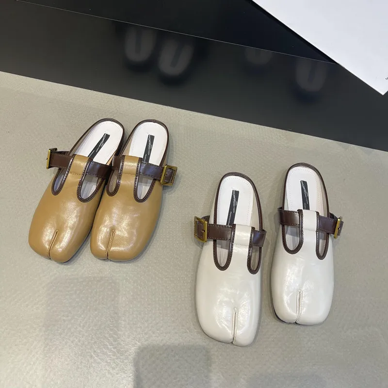 tabi slippers