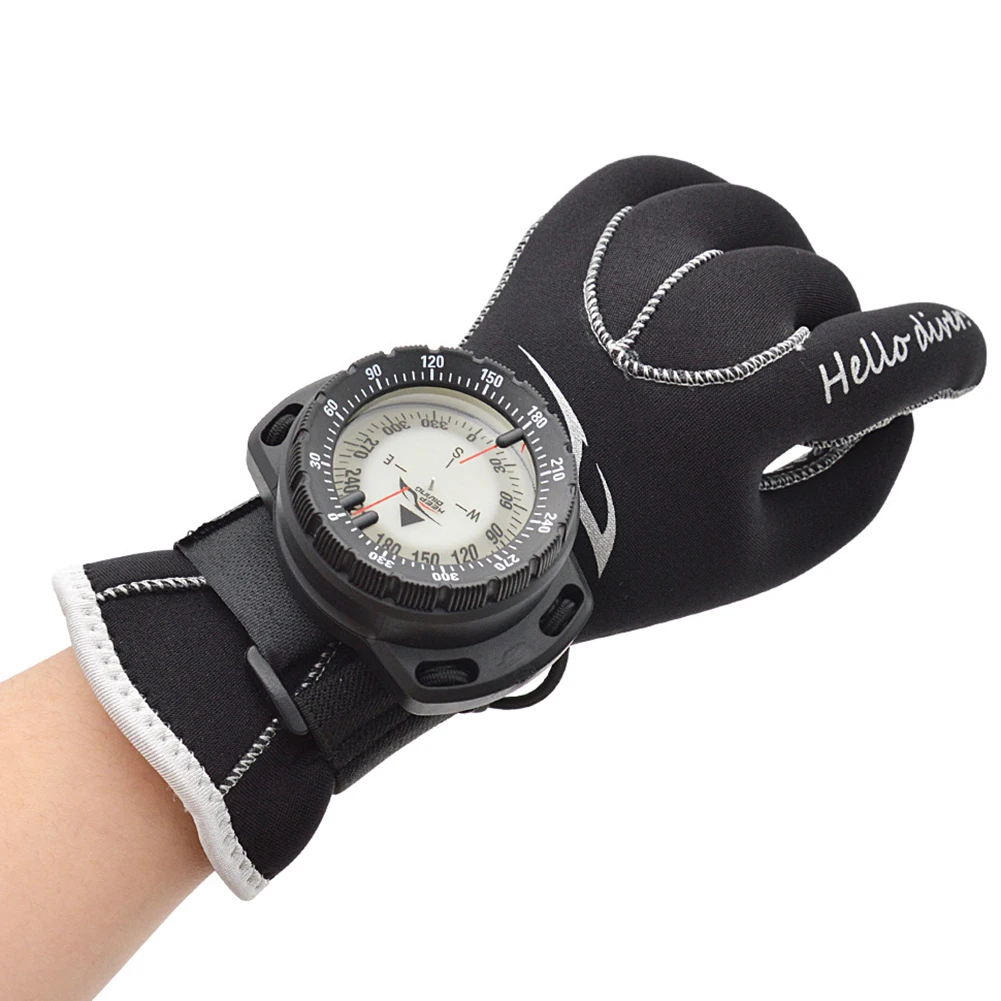 Description Picture 5 of item50m Scuba Diving Compass Multi-function Camping Climbing Hiking Luminous Plate Pointing Guide Tool with Elastic Rope