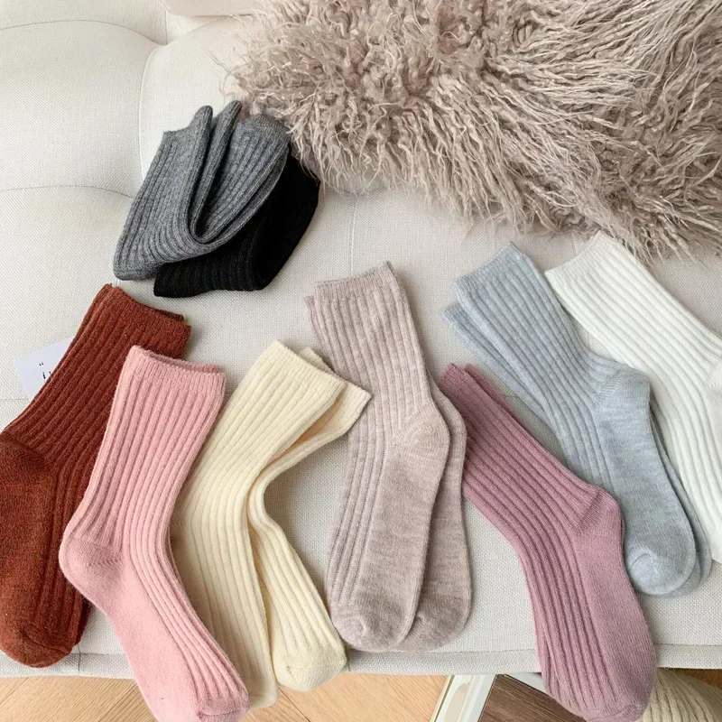 

2024 New Winter Cashmere Wool Women Socks Casual japanese fashion Solid Color Thicker Long Sock Girls Thermal Warm Crew Sock