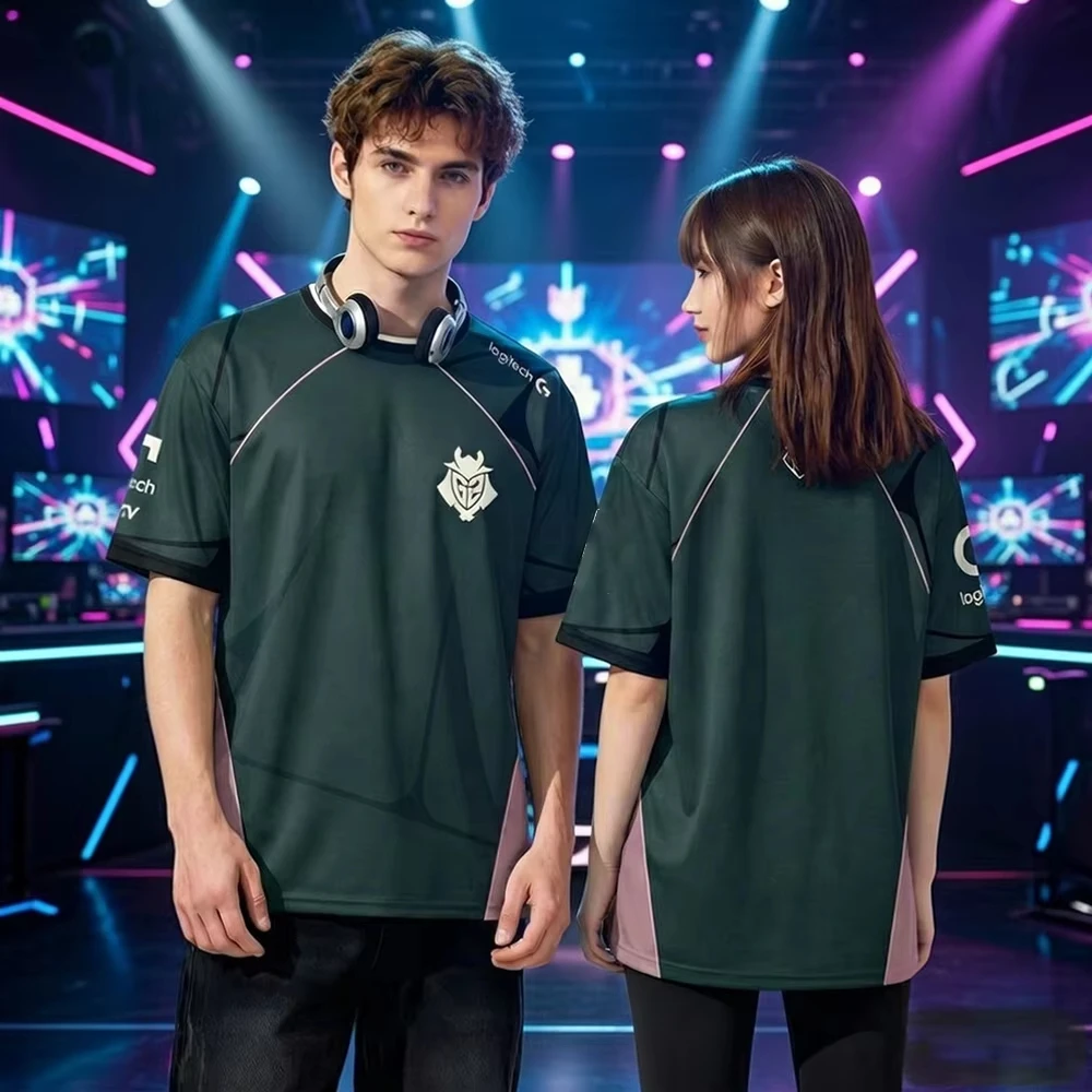G2 Esports SUNPAYUS 플레이어 저지, 팀 로고가 있는 짙은 녹색 핑크색 액센트 디자인, E-스포츠 팬들을 위한 통기성 게이밍 티셔츠
