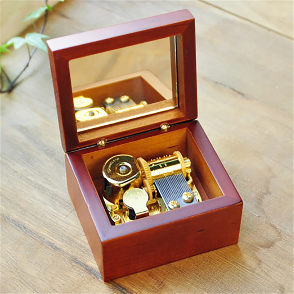 Wooden Vintage Music Box 18 Tones Wind-up Musical Box La Vie En Rose Over The Rainbow Jingle Bells Merry Go Round Birthday Gifts 2