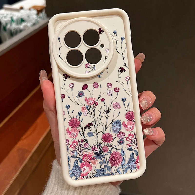 Retro Flowers Pattern Shockproof Phone Case - Soft TPU Cover