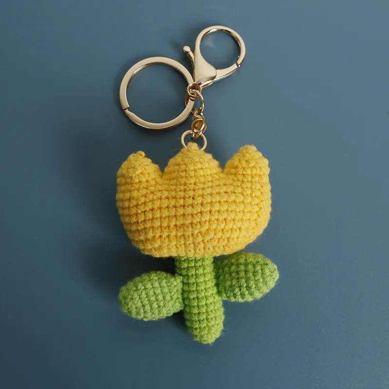 Gehäkelter Tulpen-Schlüsselanhänger, handgewebter Blumen-Schlüsselanhänger, Mädchen-Rucksack-Anhänger, kreatives gestricktes Blumen-Geschenk – Detail 6