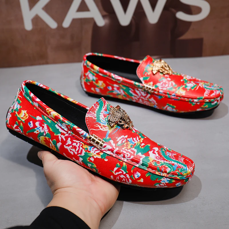 

Designer Men Loafers Floral Driving Shoes Fashion Male Moccasins Plus Size 48 47 Man Flats Red Blue Party Wedding Shoes