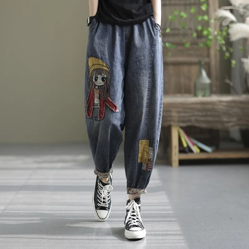

2022 Spring Autumn New Arts Style Women Elastic Waist Cotton Denim Harem Pants Cartoon Patch Design Vintage Loose Jeans C525