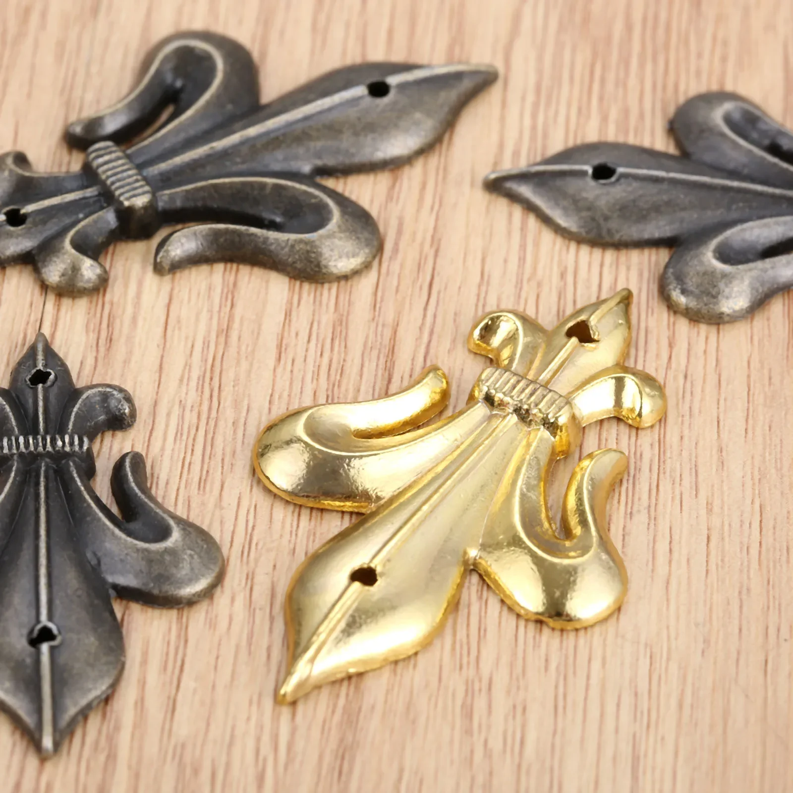 Gold/Antique bronze Corner Brackets 28*45mm/33*54mm Jewelry Gift Box Wood Case Feet Leg Corner Protector with Nails 4Pcs furniture hardware angled furniture hardware furniture corner protector