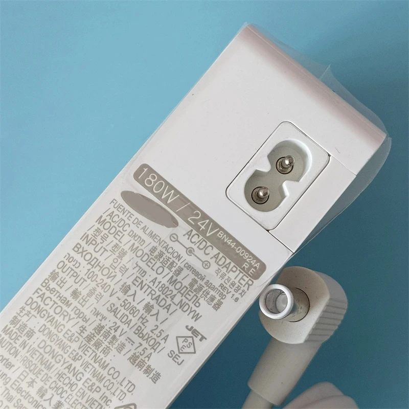 Рисунок 4 - BN44-00924A адаптер переменного/постоянного