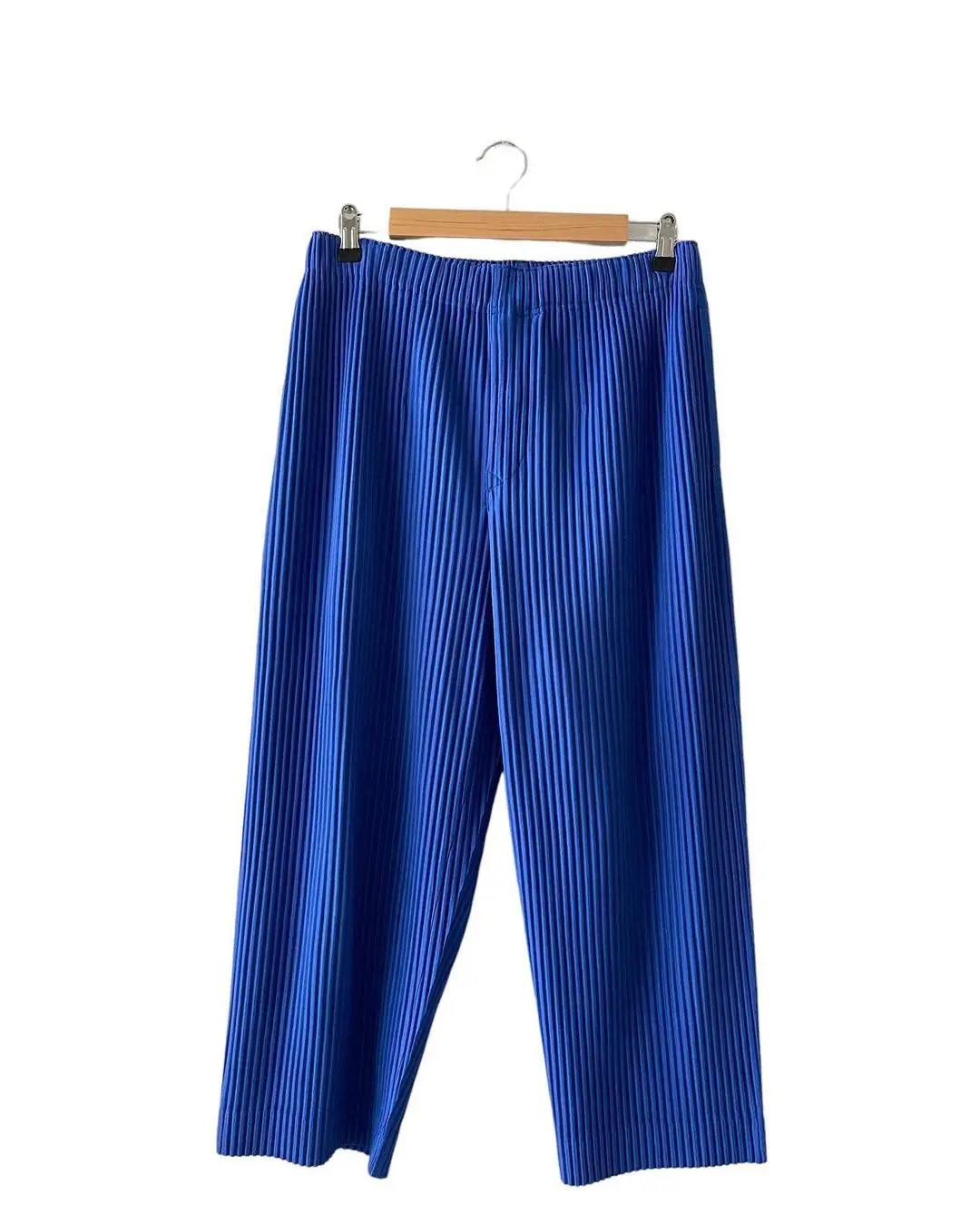 Color blue