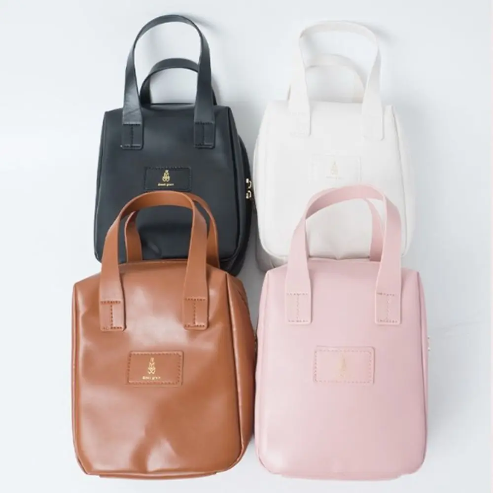 Рисунок 3 - Косметичка из искусственной кожи на молнии