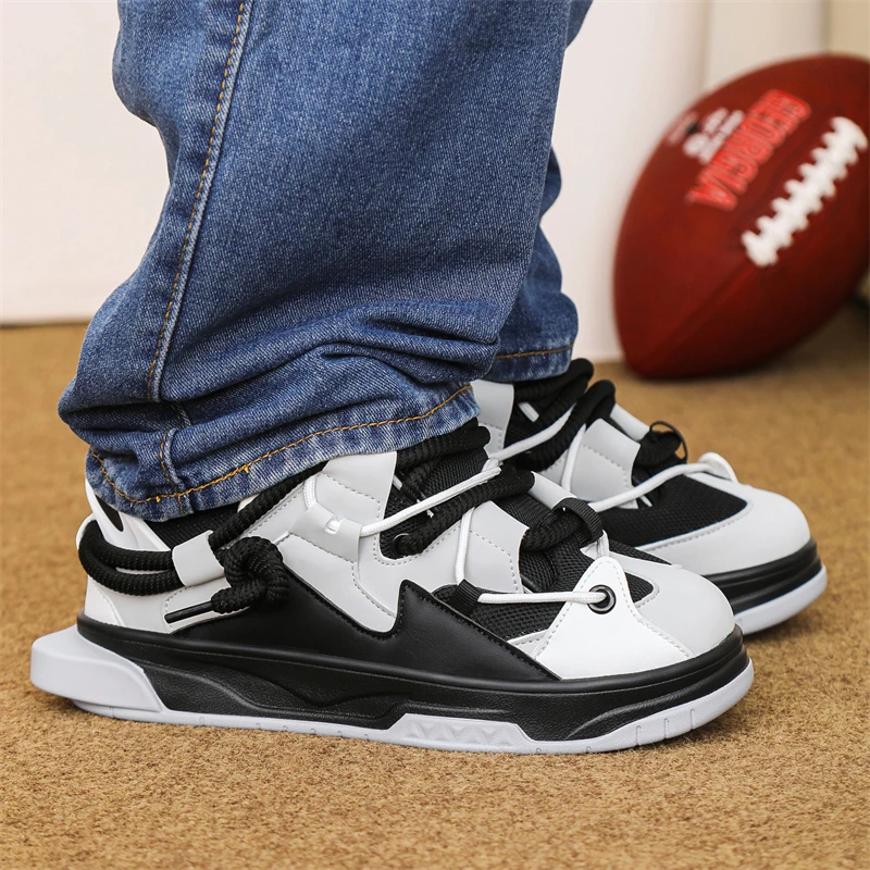 Skate shoes Men woman Casual Sneakers Male Walking Sport Shoes Outdoor Sneakers Male Soft Sole Walking Shoes