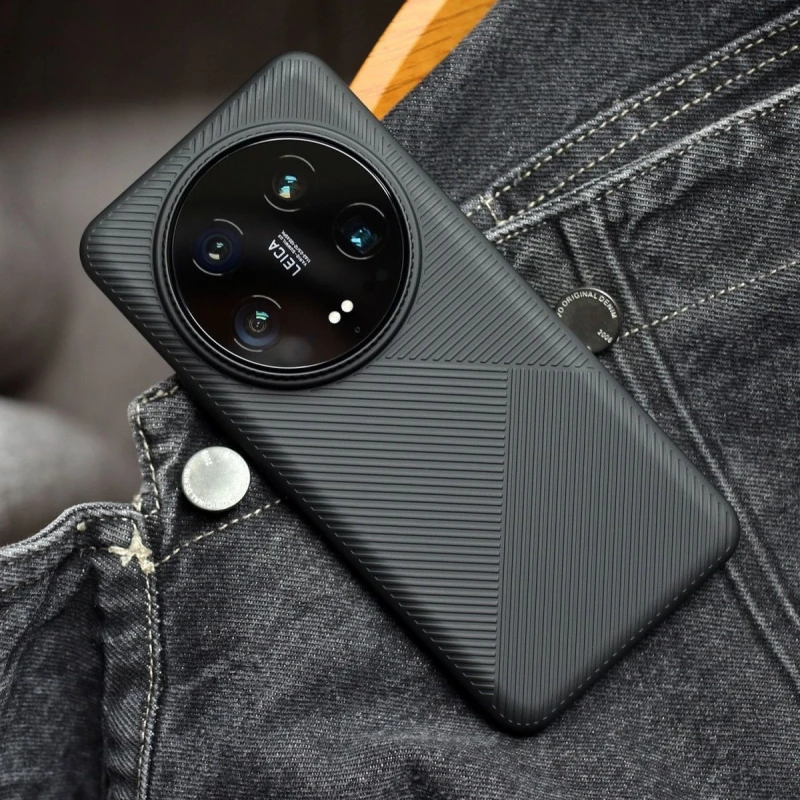 Geometric Matte Clear Stripe Slim Bumper Case - Simple Stylish Design