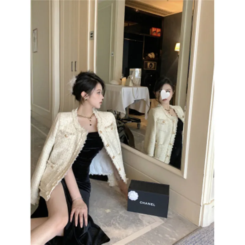 Autumn New French temperament Small Fragrance Short Coat Women's Long sleeve O- neck  Fashion  Elegant Chic Outwear Coat Casacos