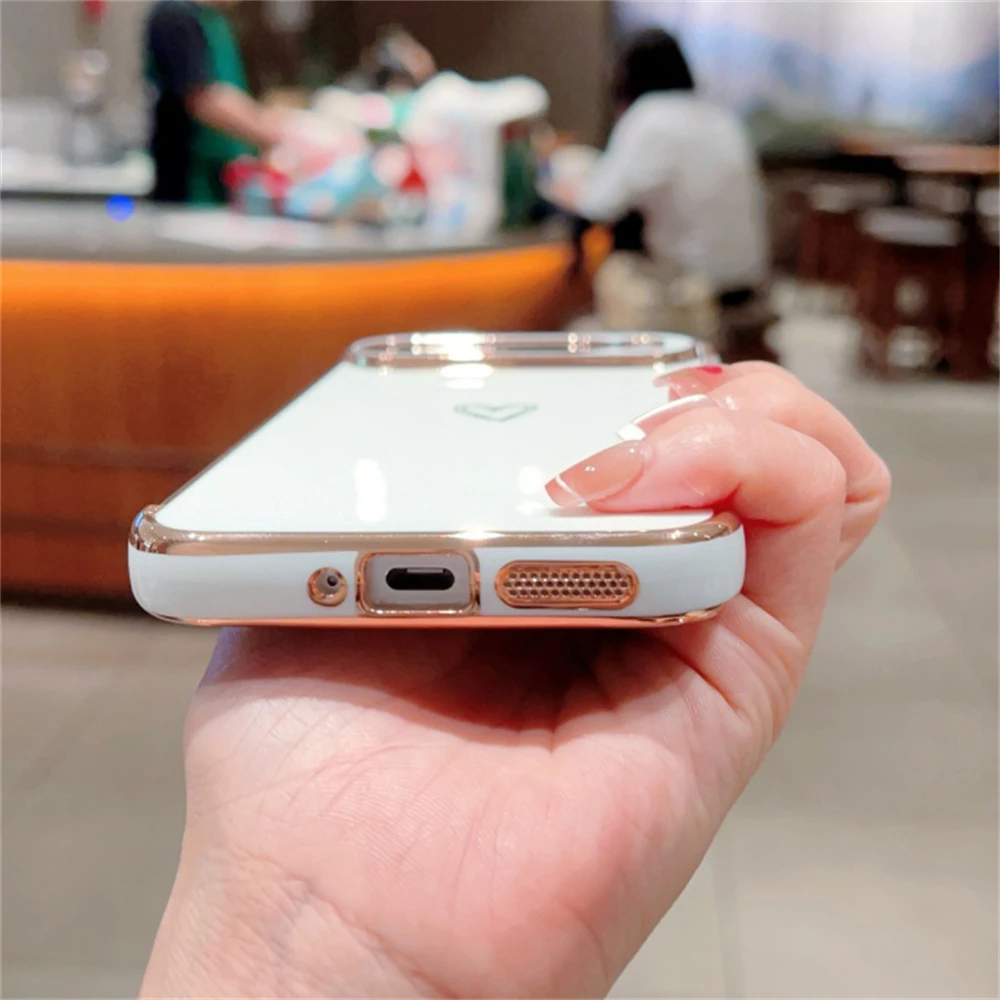 Glossy Love Heart Luxury Shockproof Phone Case with Solid Camera Bumper Protection