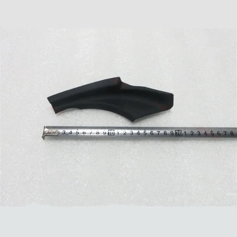 Front windshield side cover for BYD S6 S7 Ventilated decorative cover S6-5206121