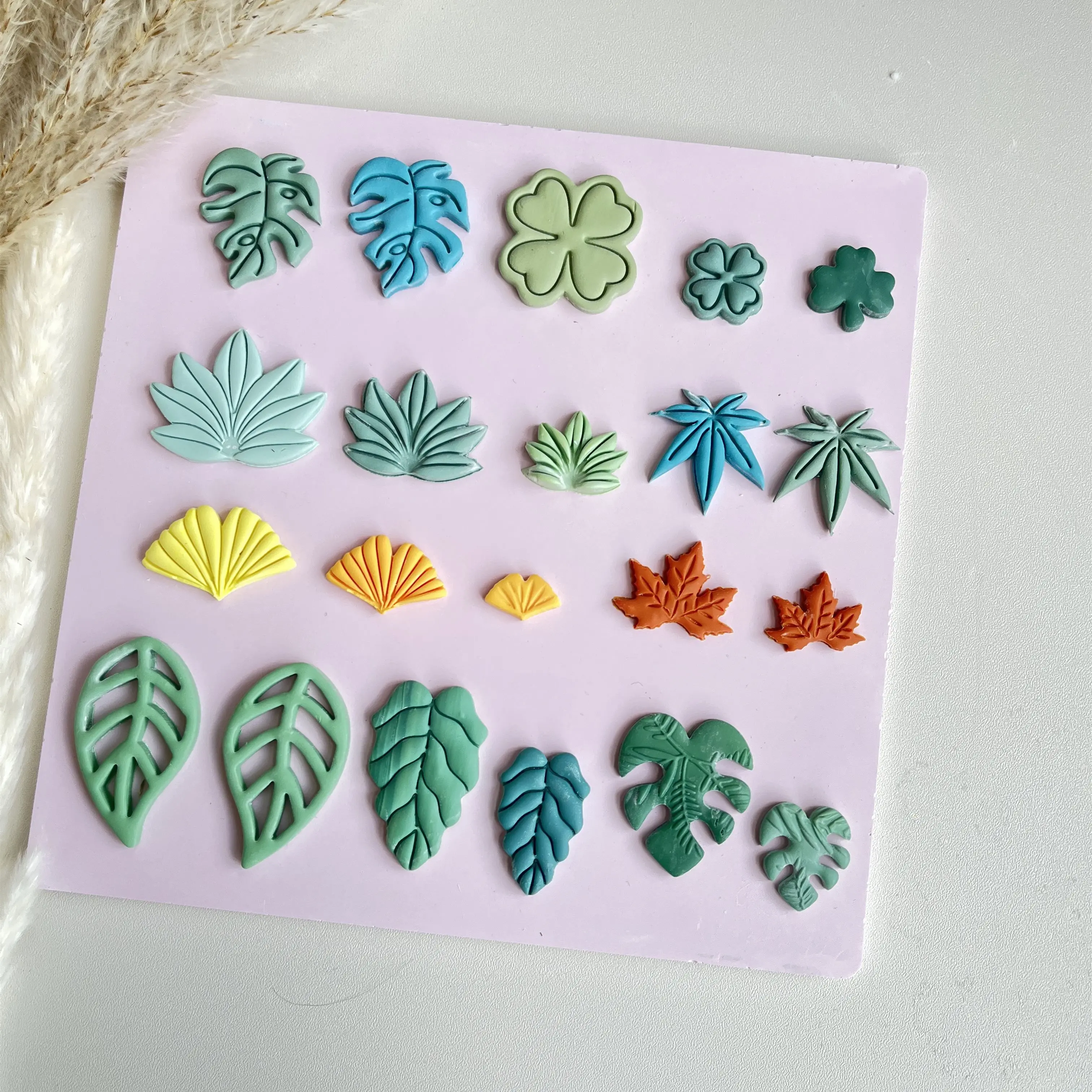 Slide image a0622b3a4474414b8d0b851ddfa857d3