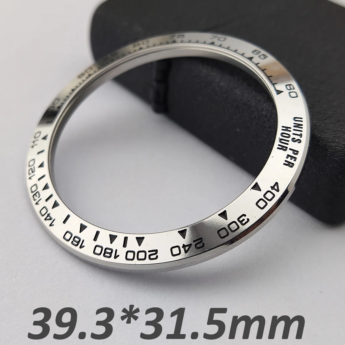 

Daytona Sloped Ceramic bezel insert 38.5*30.5mm or 39.3*mm*31.5mm For Daytona watch parts (No Luminous)