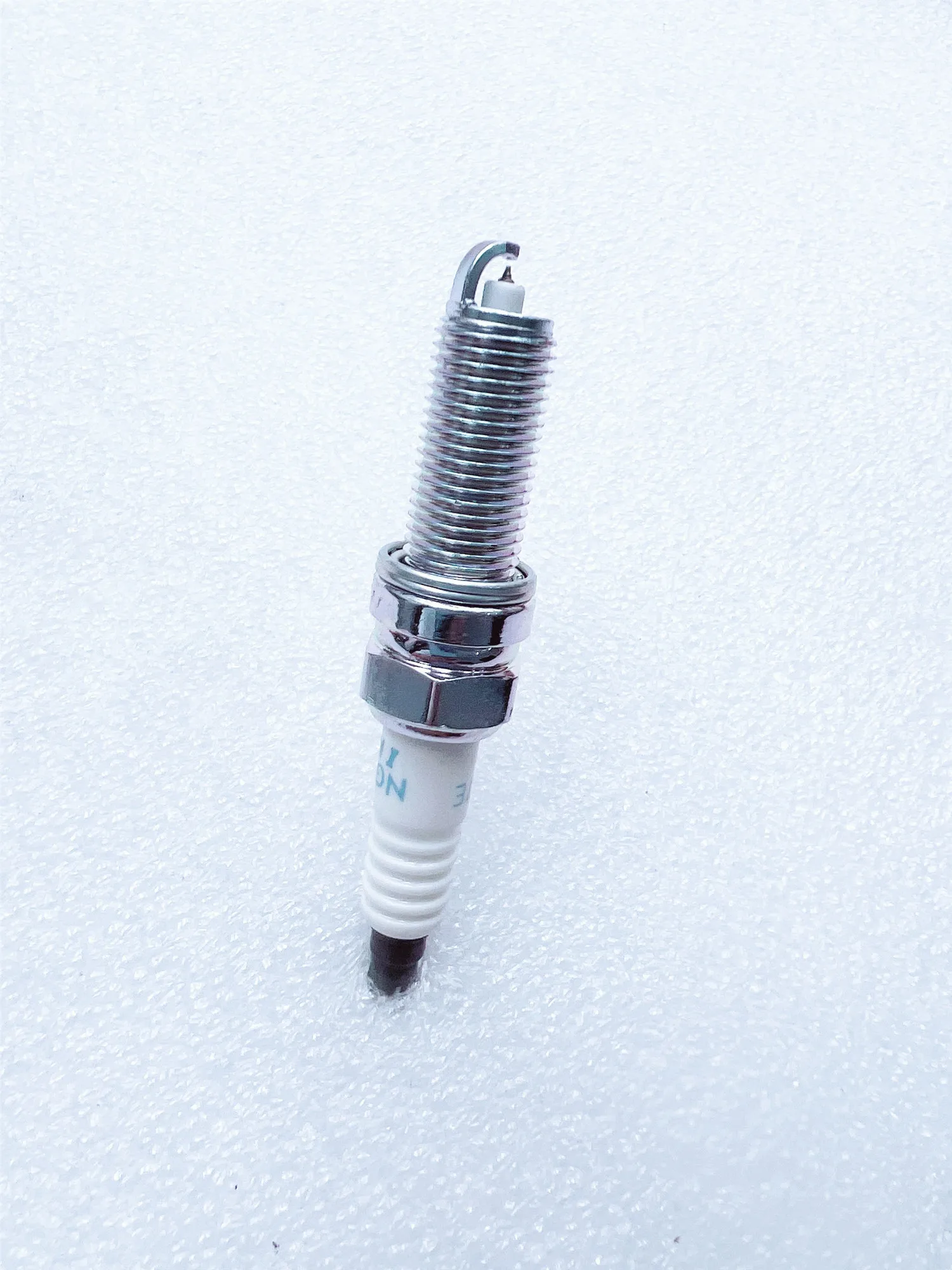 4PC Original Spark Plug 68292346AA, 50051491 Suitable For; Jeep Wrangler, Grand Cherokee, Cherokee, Grand Commander K8, KL, JL,