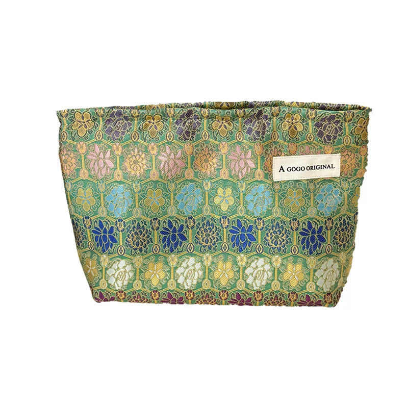 Chinese Style Artistic Makeup Bag Portable Skin Care Products Storage Ethnic Style Hand Bag Gift Washing Wedding Embroidery Bag 5
