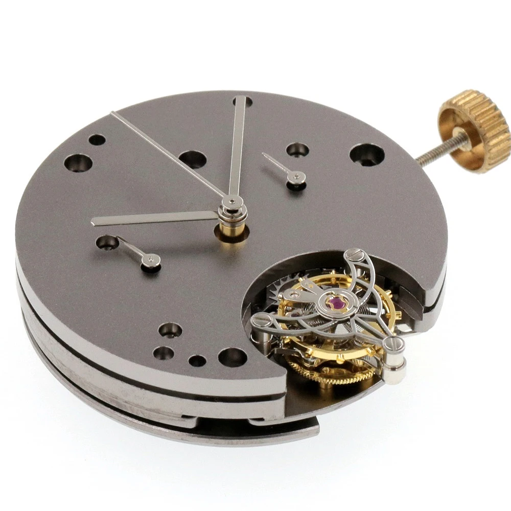 크로노그래프 뚜르비옹 무브먼트 완전 자동 기계식 두께 8.10mm 직경 \t 38.00mm