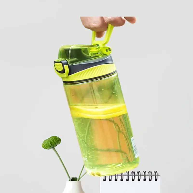 

Ultimate Plastic Water Cup for Girls' Sports - Food Grade High Temperature Resistant Bottle for Hydration and Performance Boost