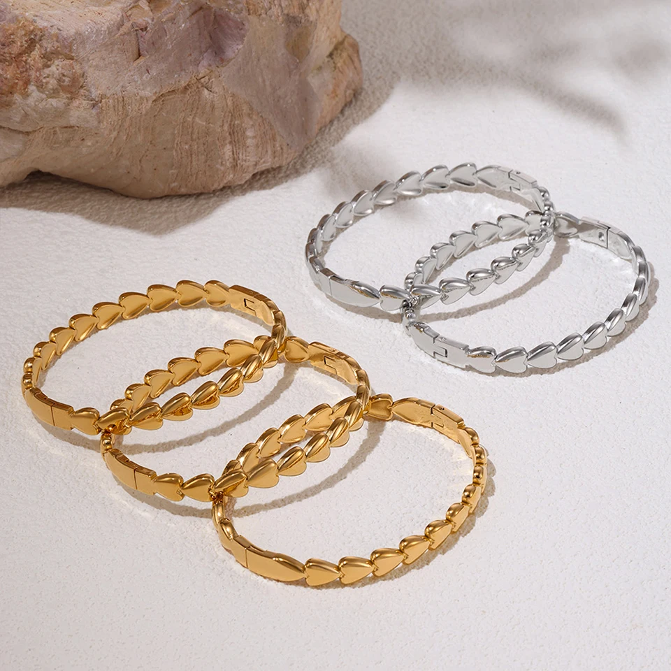 Women's Heart Cuff Bracelet Bangles In Stainless Steel 18k Gold Plated Waterproof No Tarnish Openable Bracelets Bangle For Women 4