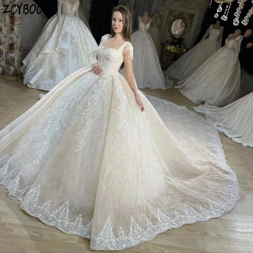 

Luxury V-Neck Lace Appliques Long Sleeves Lvory Wedding Dress 2024 Ball Gown Floor Length Sweep Train Princess Bridal Gown