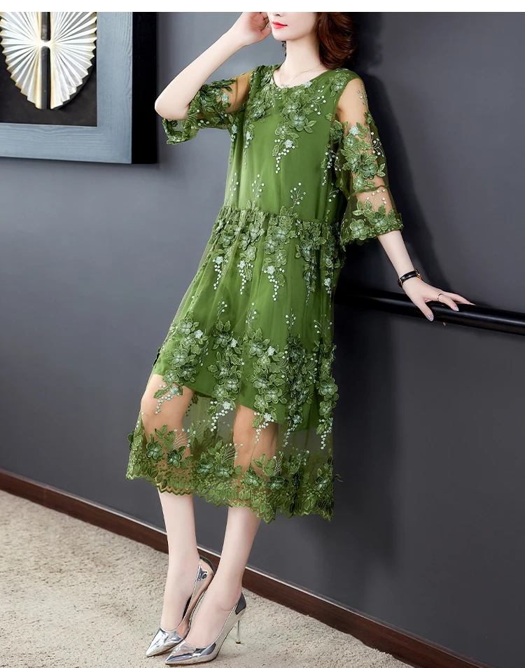 Large Size Mesh Embroidery Flower Dress Female 2022 New Summer High-End Temperament Ladies Loose Light Luxury Runway Robes y1568