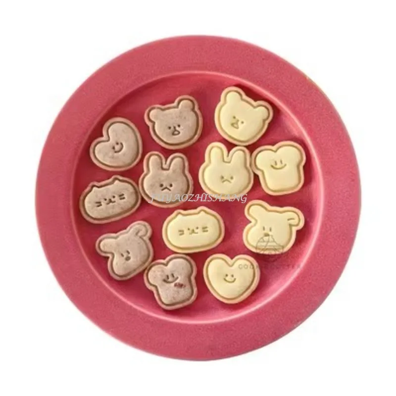 Description Picture 2 of item6Pcs Dog/Rabbit/Heart Animal Shaped Cookie Mold Fondant Stamp Cookie Cutter Cake Decorating Tool Baking Accessories Biscuit Mold
