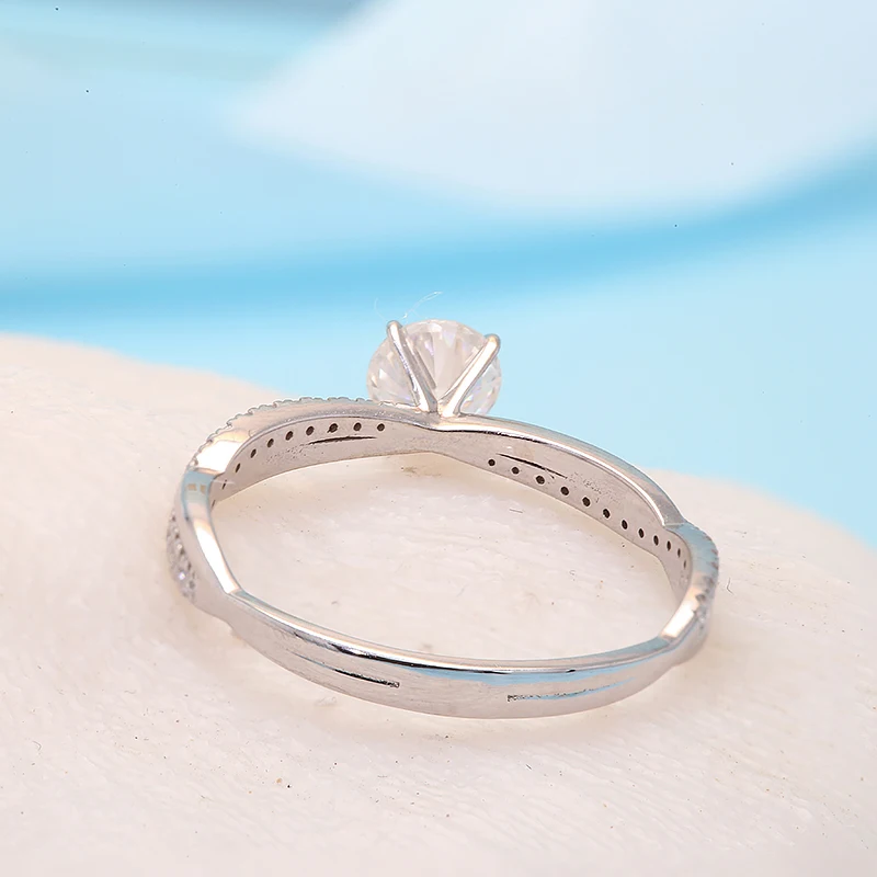 0.5CT CVD Lab Diamond Engagement Ring 3